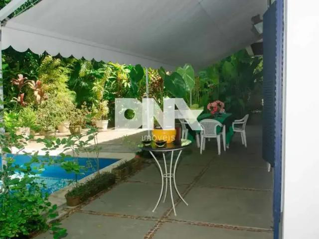 Casa / Sobrado para Venda em Rio de Janeiro/RJ Jardim Botânico 4 Quartos