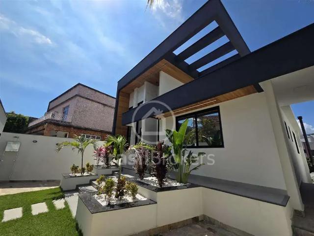Casa / Sobrado para Venda em Rio de Janeiro/RJ Jardim Guanabara 4 Quartos