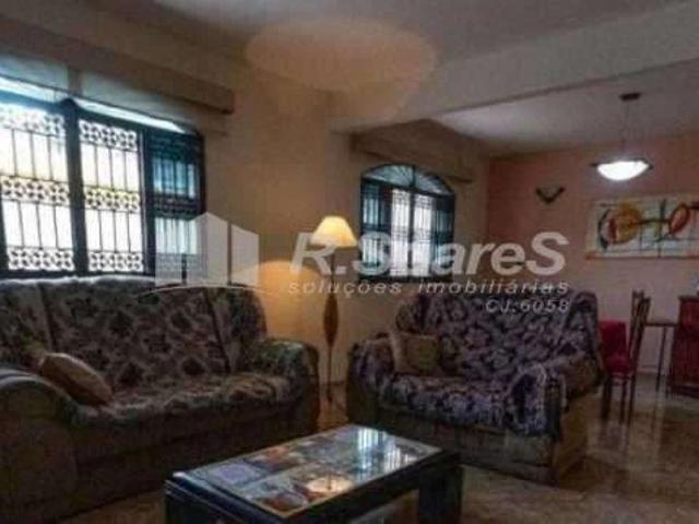 Casa / Sobrado para Venda em Rio de Janeiro/RJ Jardim Sulacap 4 Quartos