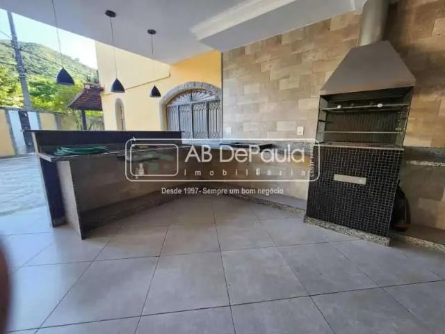 Casa / Sobrado para Venda em Rio de Janeiro/RJ Jardim Sulacap 6 Quartos