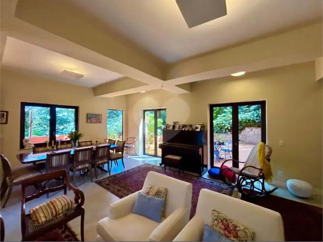 Casa / Sobrado para Venda em Rio de Janeiro/RJ Lagoa 4 Quartos