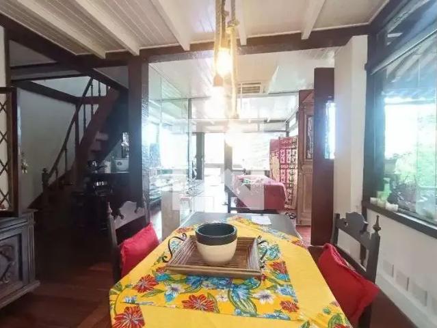 Casa / Sobrado para Venda em Rio de Janeiro/RJ Lagoa 4 Quartos