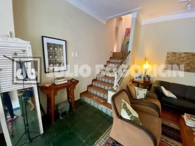 Casa / Sobrado para Venda em Rio de Janeiro/RJ Lagoa 5 Quartos