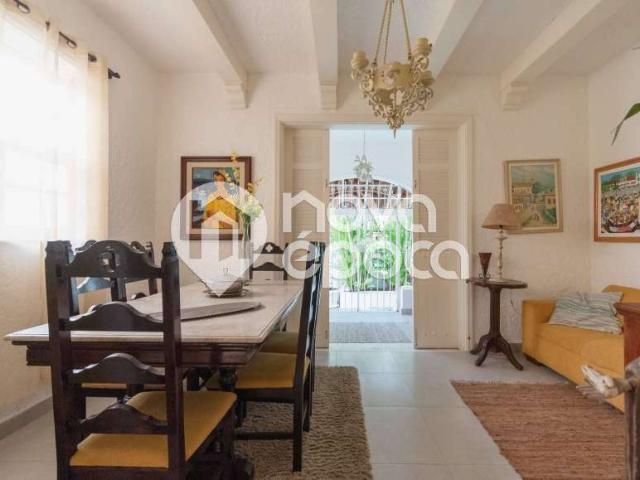 Casa / Sobrado para Venda em Rio de Janeiro/RJ Lagoa 5 Quartos