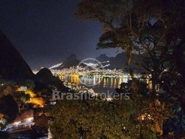 Casa / Sobrado para Venda em Rio de Janeiro/RJ Lagoa 6 Quartos