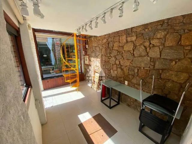 Casa / Sobrado para Venda em Rio de Janeiro/RJ Laranjeiras 2 Quartos
