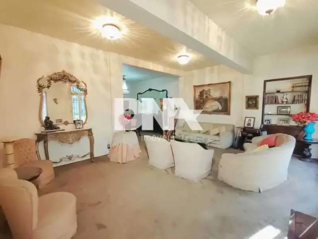 Casa / Sobrado para Venda em Rio de Janeiro/RJ Laranjeiras 3 Quartos