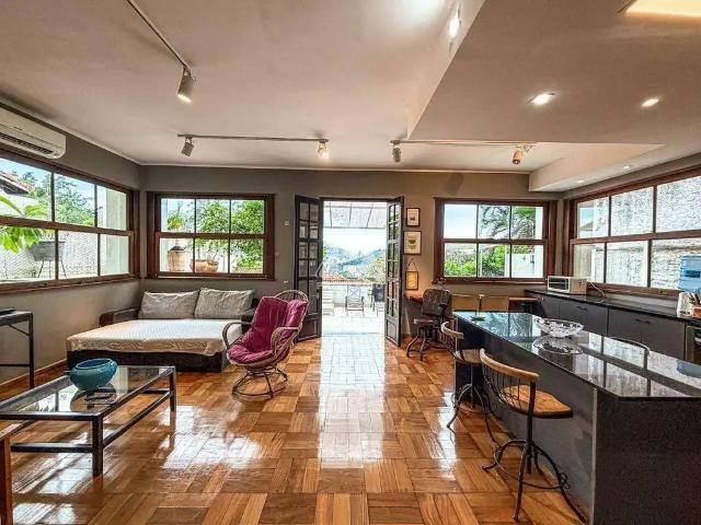 Casa / Sobrado para Venda em Rio de Janeiro/RJ Laranjeiras 4 Quartos