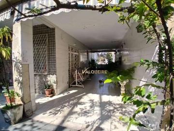 Rua Maria Carvalho, Praça dos Abrolhos
