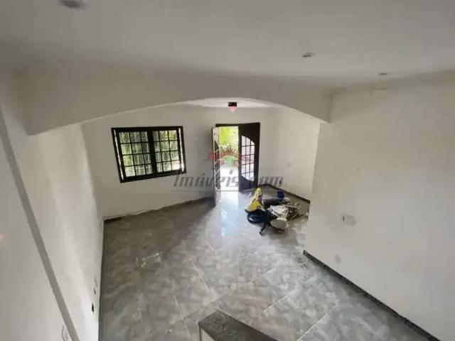 Casa / Sobrado para Venda em Rio de Janeiro/RJ Praça Seca 3 Quartos