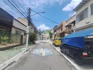 Praça Barão da Taquara - Garagem, Sala de serviços