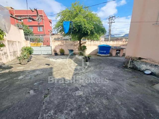 Casa / Sobrado para Venda em Rio de Janeiro/RJ Quintino Bocaiúva 2 Quartos