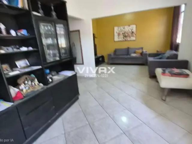 Casa / Sobrado para Venda em Rio de Janeiro/RJ Quintino Bocaiúva 5 Quartos