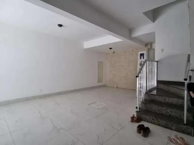 Casa / Sobrado para Venda em Rio de Janeiro/RJ Ramos 2 Quartos
