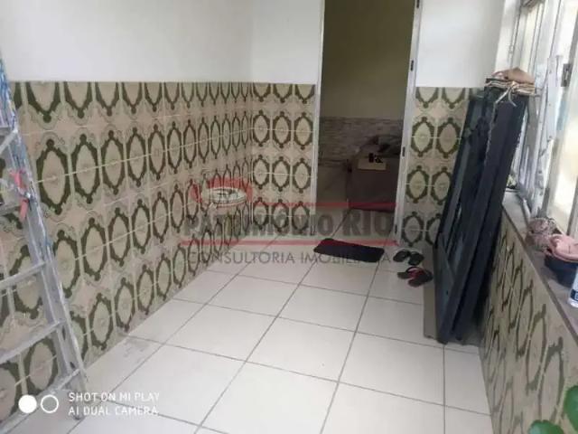 Casa / Sobrado para Venda em Rio de Janeiro/RJ Ramos 2 Quartos