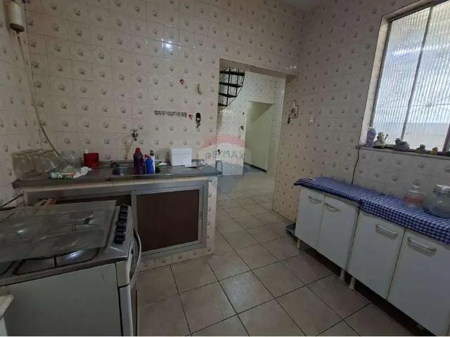 Casa / Sobrado para Venda em Rio de Janeiro/RJ Ramos 2 Quartos