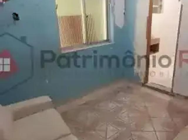 Casa / Sobrado para Venda em Rio de Janeiro/RJ Ramos 2 Quartos