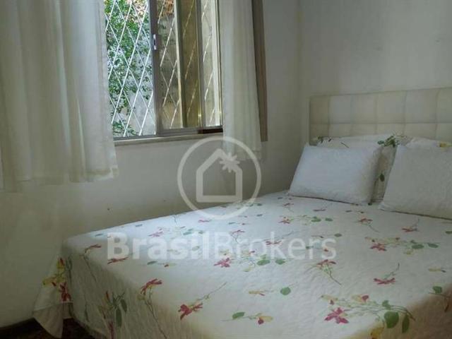 Casa / Sobrado para Venda em Rio de Janeiro/RJ Ramos 5 Quartos