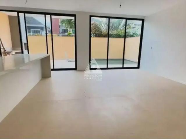 Casa / Sobrado para Venda em Rio de Janeiro/RJ Recreio dos Bandeirantes 4 Quartos