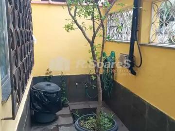 Praça Padre Miguel - Garagem