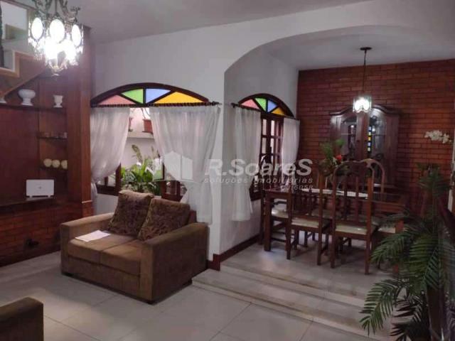Casa / Sobrado para Venda em Rio de Janeiro/RJ Realengo 5 Quartos