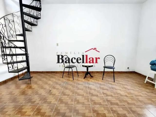 Casa / Sobrado para Venda em Rio de Janeiro/RJ Riachuelo 2 Quartos