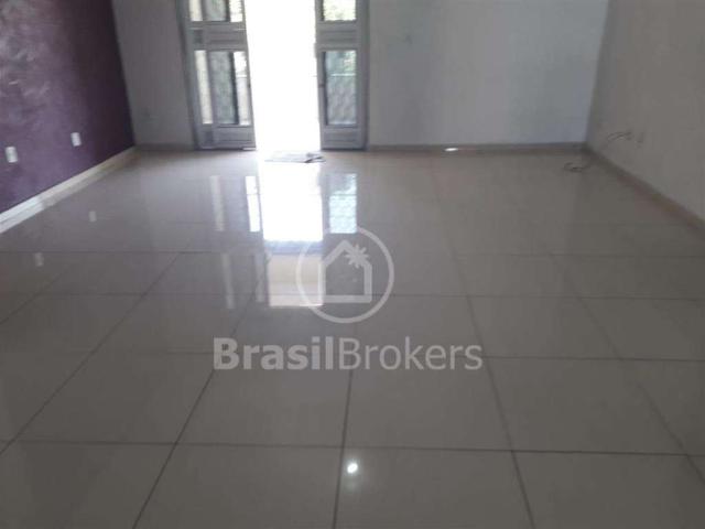 Casa / Sobrado para Venda em Rio de Janeiro/RJ Rocha Miranda 3 Quartos