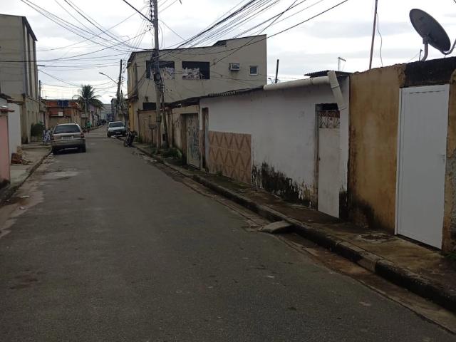 Casa / Sobrado para Venda em Rio de Janeiro/RJ Santa Cruz 2 Quartos