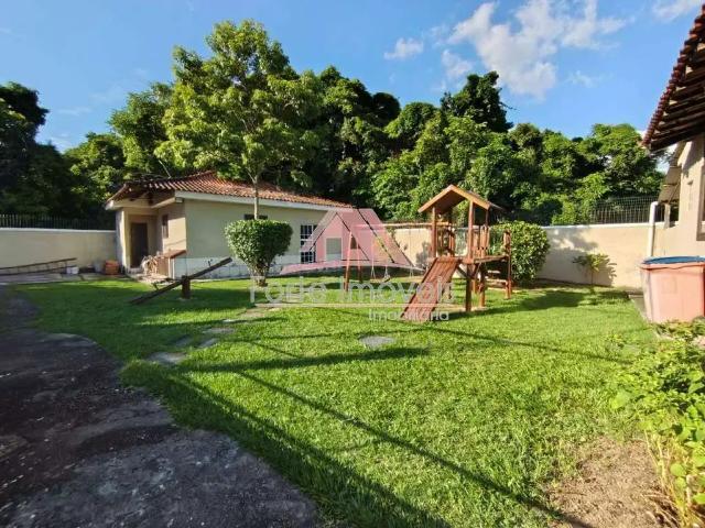 Casa / Sobrado para Venda em Rio de Janeiro/RJ Santa Cruz 4 Quartos