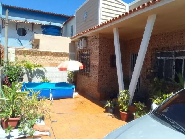 Casa / Sobrado para Venda em Rio de Janeiro/RJ Sepetiba 3 Quartos