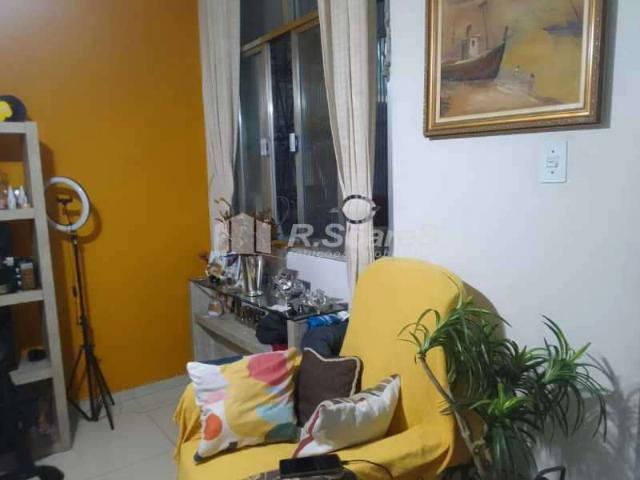 Casa / Sobrado para Venda em Rio de Janeiro/RJ Tanque 2 Quartos