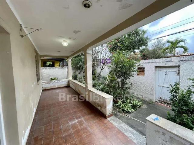 Casa / Sobrado para Venda em Rio de Janeiro/RJ Tanque 2 Quartos
