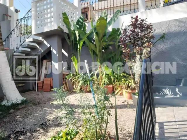 Casa / Sobrado para Venda em Rio de Janeiro/RJ Tauá 3 Quartos