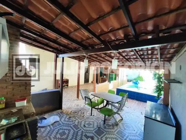 Casa / Sobrado para Venda em Rio de Janeiro/RJ Tauá 2 Quartos