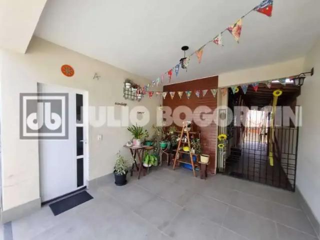 Casa / Sobrado para Venda em Rio de Janeiro/RJ Tauá 4 Quartos