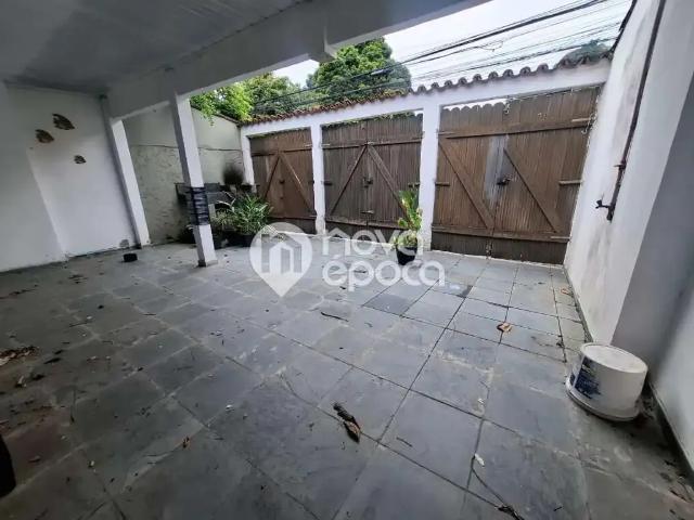 Casa / Sobrado para Venda em Rio de Janeiro/RJ Tauá 4 Quartos