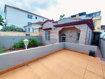 Casa à venda em Vigário Geral - Varanda