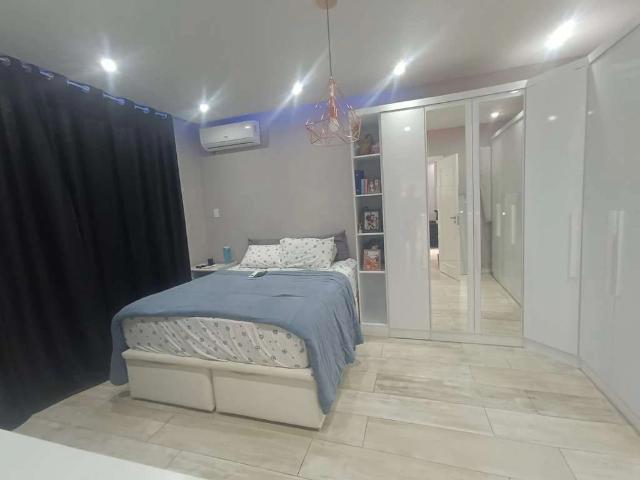 Casa / Sobrado para Venda em Rio de Janeiro/RJ Vila Valqueire 3 Quartos