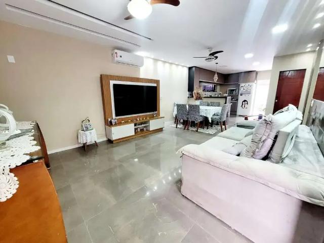 Casa / Sobrado para Venda em Rio de Janeiro/RJ Vila Valqueire 4 Quartos