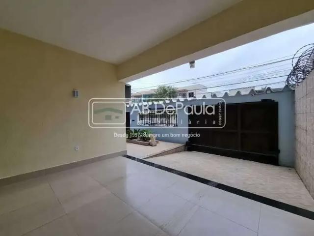 Casa / Sobrado para Venda em Rio de Janeiro/RJ Vila Valqueire 4 Quartos