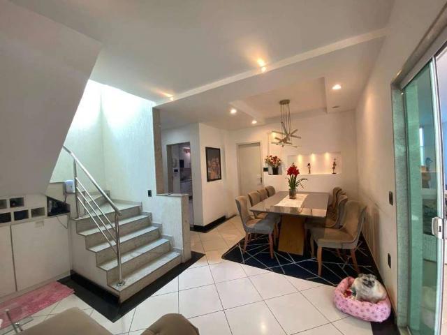 Casa / Sobrado para Venda em Rio de Janeiro/RJ Vila Valqueire 5 Quartos