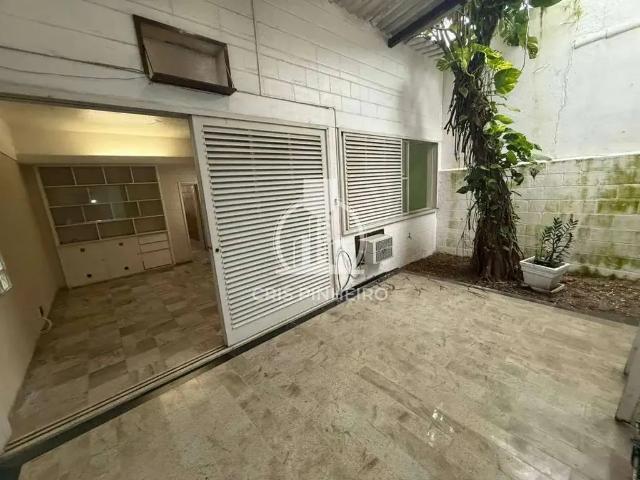 Casa / Sobrado para Venda em Rio de Janeiro/RJ Zumbi 2 Quartos