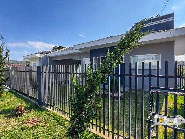 Casa / Sobrado para Venda em Rio Negro/PR Passa Três 3 Quartos