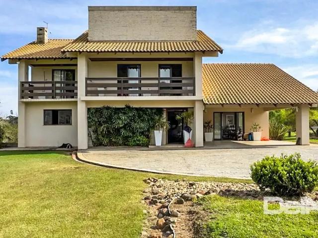 Casa / Sobrado para Venda em Rio Negro/PR Seminário 4 Quartos