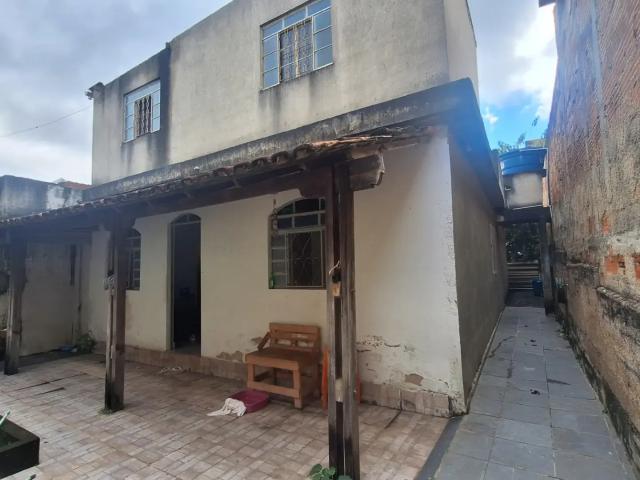 Casa / Sobrado para Venda em Ribeirão das Neves/MG Florença 4 Quartos