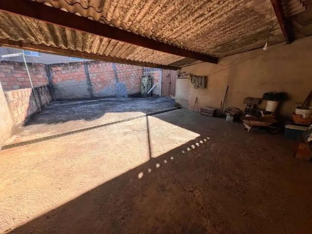 Casa / Sobrado para Venda em Ribeirão das Neves/MG Florença 3 Quartos
