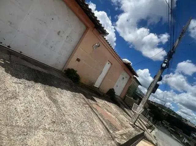 Casa / Sobrado para Venda em Ribeirão das Neves/MG Florença 3 Quartos