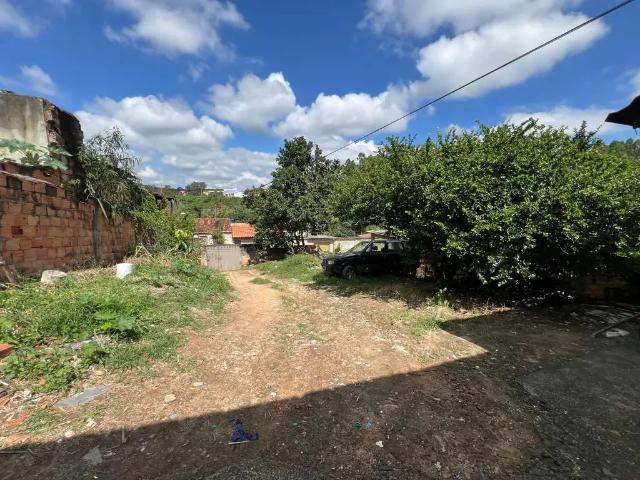 Casa / Sobrado para Venda em Ribeirão das Neves/MG Savassi 3 Quartos