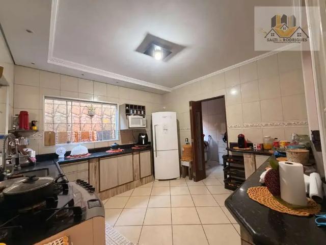 Casa / Sobrado para Venda em Ribeirão Pires/SP Santa Luzia 3 Quartos