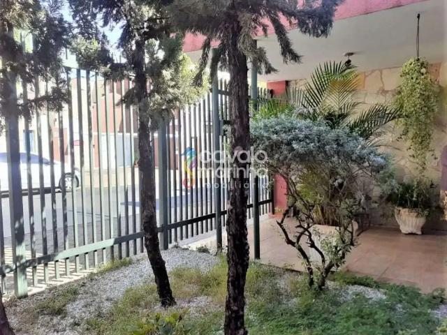 Casa / Sobrado para Venda em Ribeirão Preto/SP Centro 3 Quartos